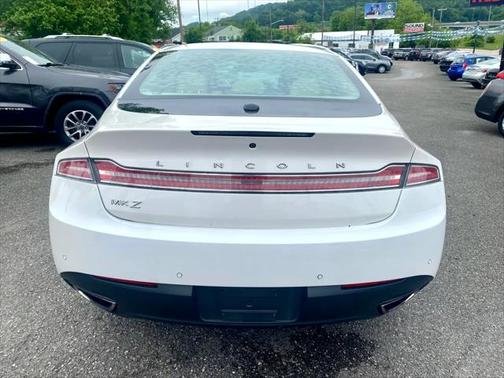 2013 Lincoln MKZ Base