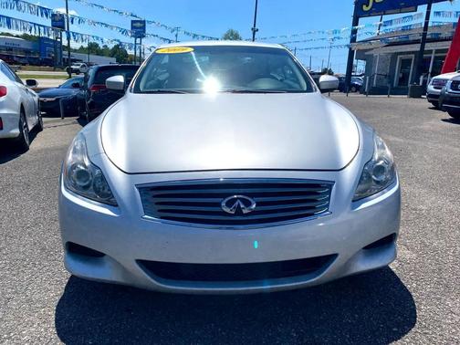 2009 INFINITI G37 Base