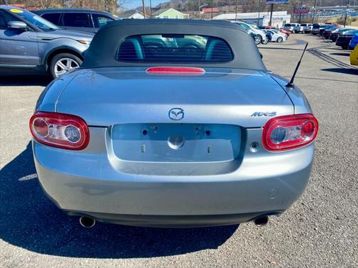 2011 Mazda MX-5 Miata Sport