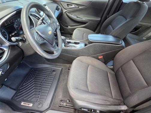 2021 Chevrolet Malibu FWD LT