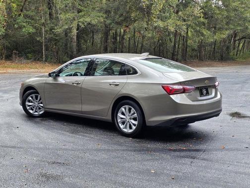 2022 Chevrolet Malibu FWD LT