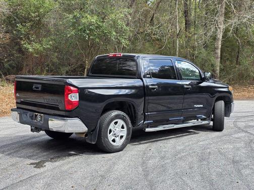 Black 2018 Toyota Tundra SR5