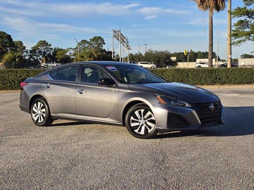 2024 Nissan Altima S FWD