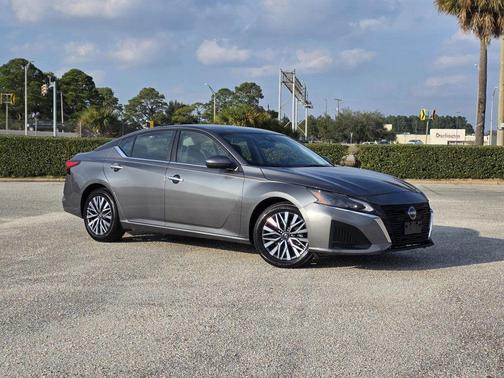 Grey 2023 Nissan Altima 2.5 SV Sedan