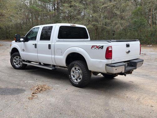 White 2016 Ford F-250 XLT