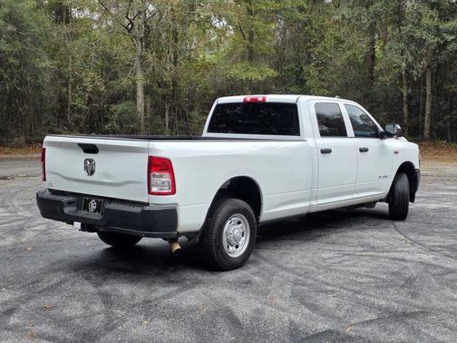 2021 RAM 2500 Tradesman Crew Cab 4x2 8' Box