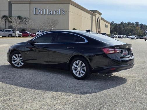 2021 Chevrolet Malibu FWD LT