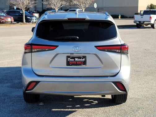 2020 Toyota Highlander Platinum