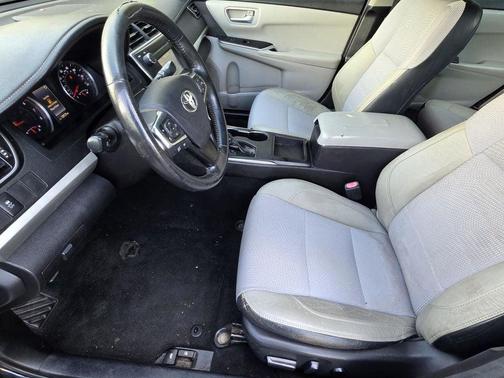 Black 2017 Toyota Camry SE