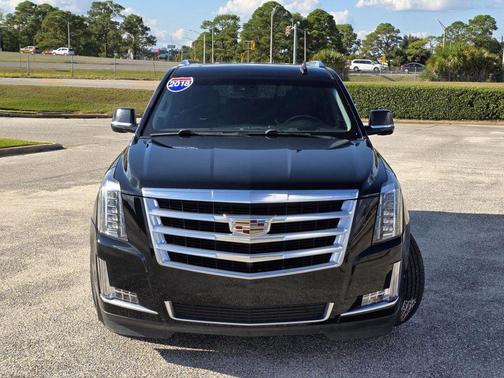 2018 Cadillac Escalade ESV Luxury