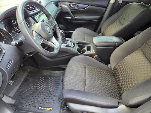 2018 Nissan Rogue Hybrid SV