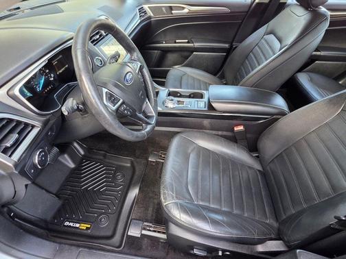 2018 Ford Fusion Hybrid SE