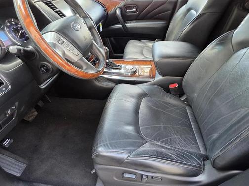 2016 INFINITI QX80 Base