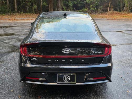 2023 Hyundai SONATA Hybrid SE