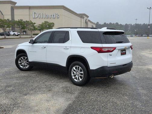 White 2020 Chevrolet Traverse LT Cloth