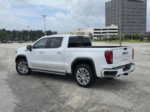 White 2022 GMC Sierra 1500 Denali