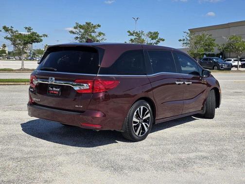 Maroon 2018 Honda Odyssey Elite