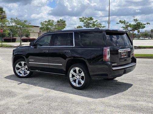 Black 2017 GMC Yukon Denali