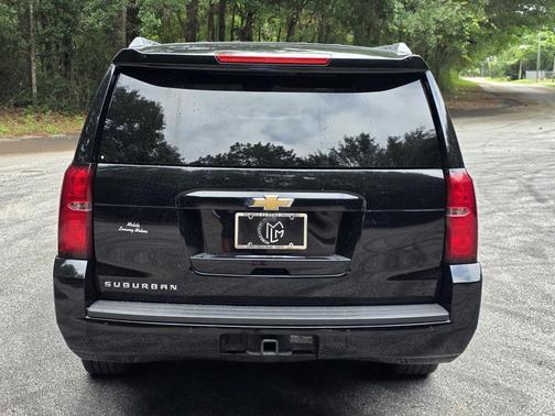 Black 2018 Chevrolet Suburban LT