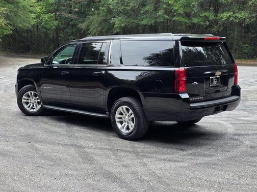 Black 2018 Chevrolet Suburban LT