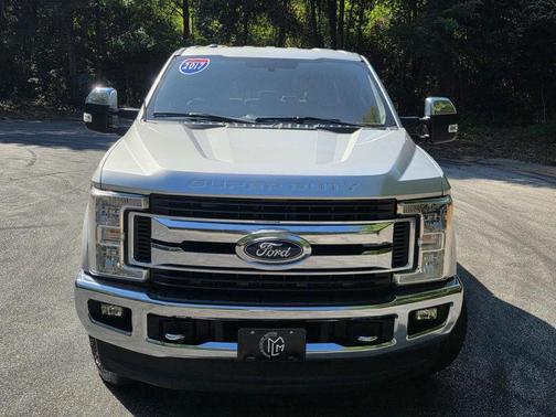 Silver 2017 Ford F-250 XLT