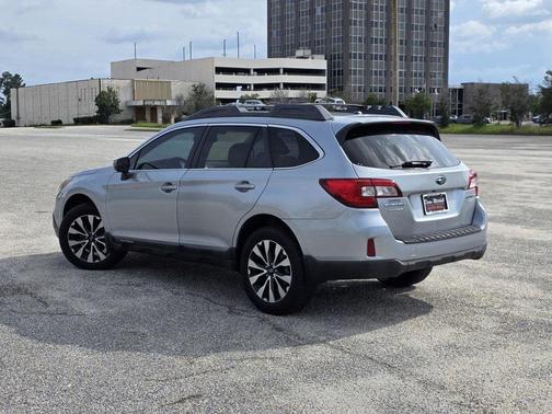Silver 2015 Subaru Outback 2.5i Limited