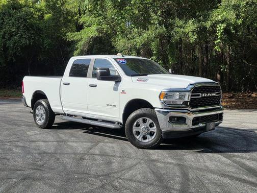 White 2024 RAM 2500 Big Horn Crew Cab 4x4 6'4' Box