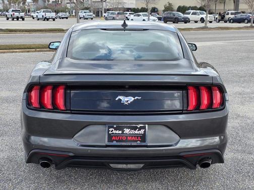 2020 Ford Mustang EcoBoost