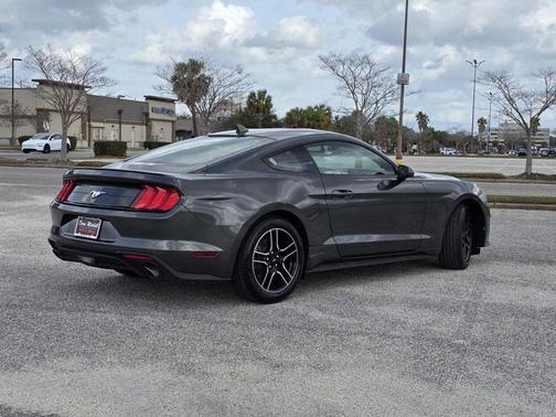 2020 Ford Mustang EcoBoost