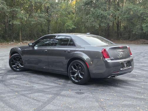 2021 Chrysler 300 S