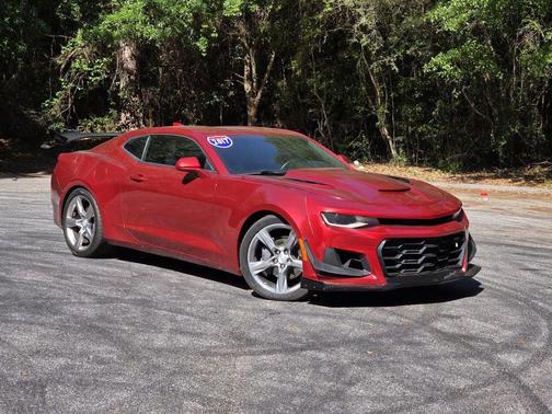 Red 2017 Chevrolet Camaro 1SS