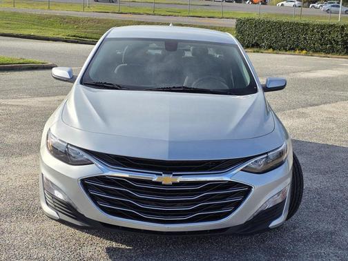 2021 Chevrolet Malibu FWD LT