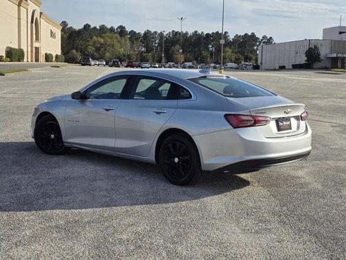 2021 Chevrolet Malibu FWD LT