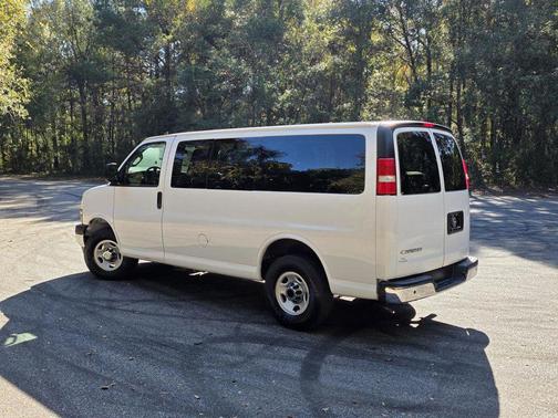 2020 Chevrolet Express 2500 RWD 2500 Regular Wheelbase LT