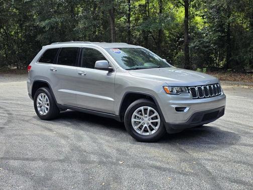 Silver 2021 Jeep Grand Cherokee Laredo