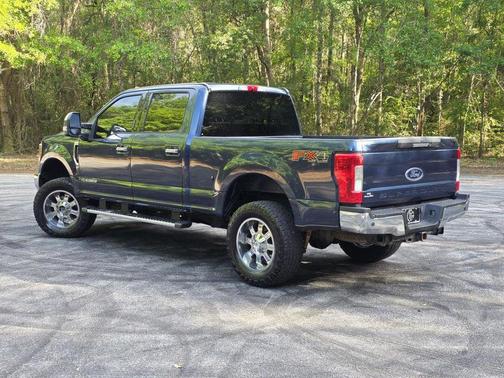 Blue 2017 Ford F-250 XLT