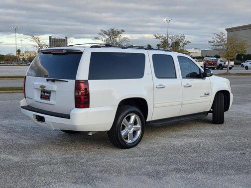 2014 Chevrolet Suburban 1500 LT