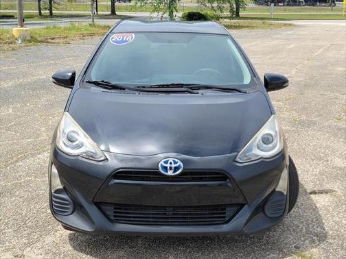 2016 Toyota Prius c Two
