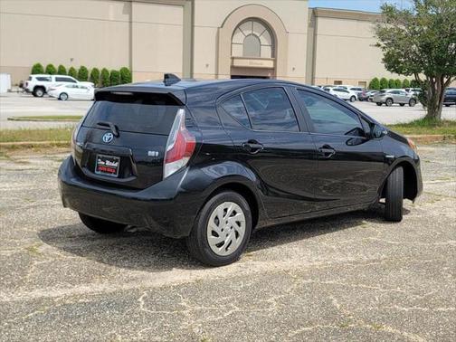 2016 Toyota Prius c Two