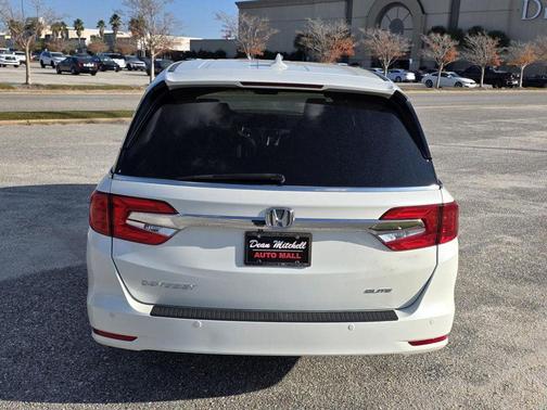 2018 Honda Odyssey Elite