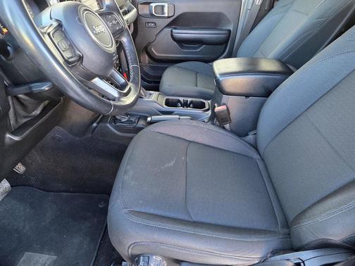 2021 Jeep Gladiator Sport S