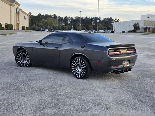 2017 Dodge Challenger SXT
