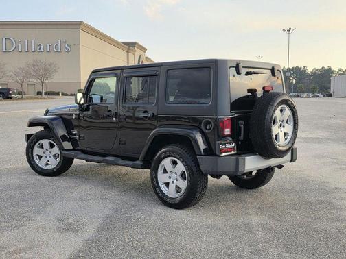 2011 Jeep Wrangler Unlimited Sahara