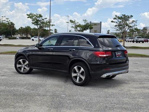 2017 Mercedes-Benz GLC 300 Base