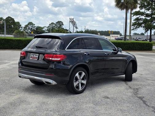 2017 Mercedes-Benz GLC 300 Base