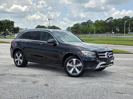2017 Mercedes-Benz GLC 300 Base