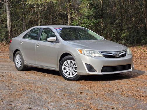 2014 Toyota Camry LE