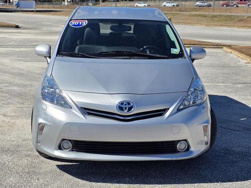 2013 Toyota Prius v Two