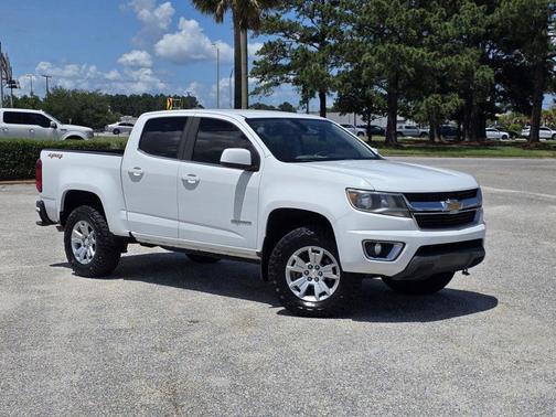 White 2019 Chevrolet Colorado LT