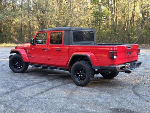 Red 2021 Jeep Gladiator Sport